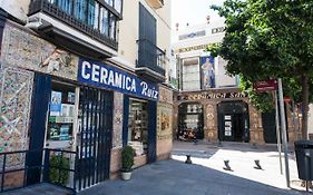 Rodrigo de Triana Courtyard by Valcambre